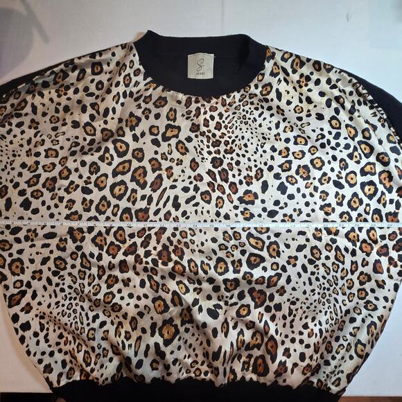 NWT Sione Leopard and Sweater top - Picture 5 of 9